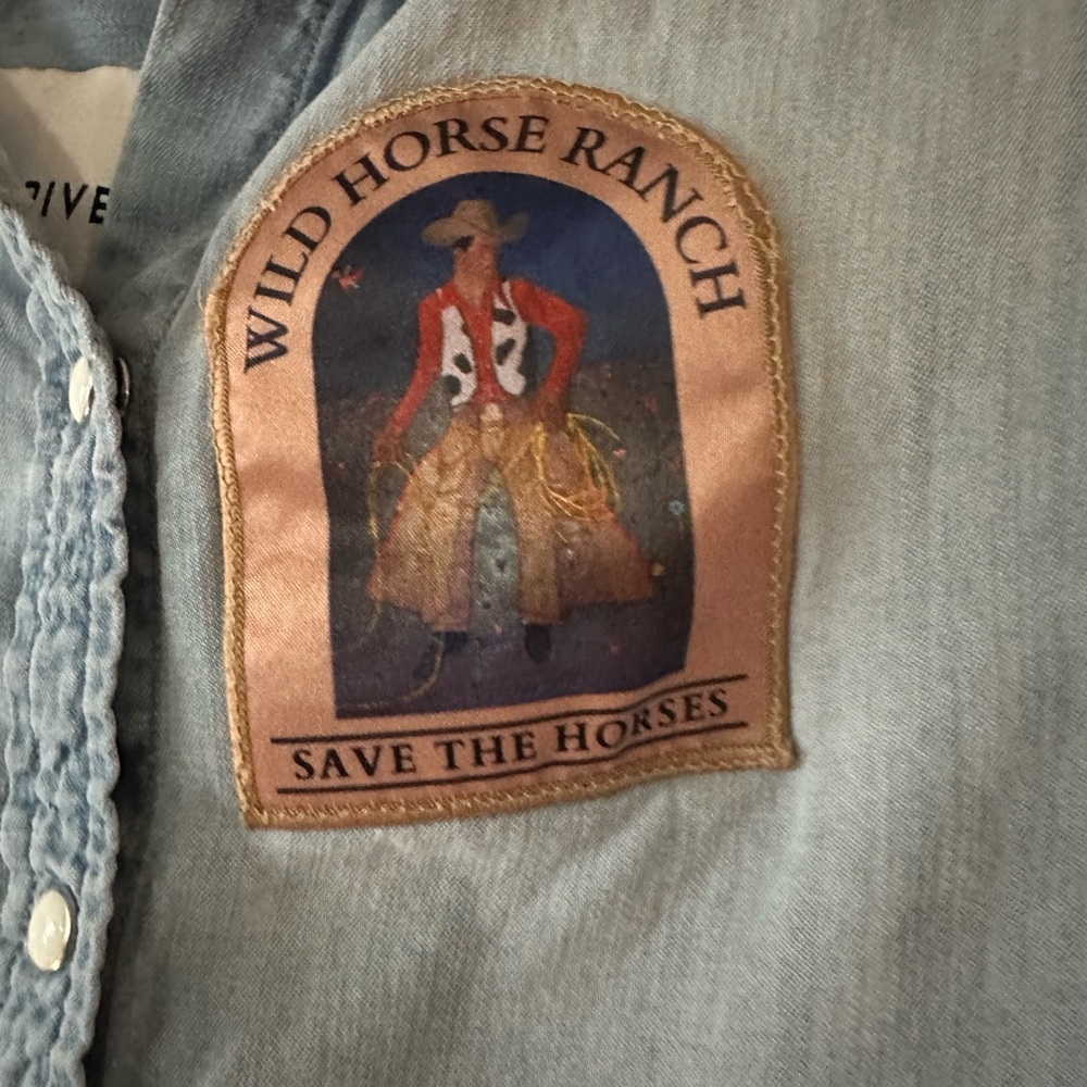 Lola River Light Blue Denim Button-Up Snap Shirt with Tie Waist Wild Horse Ranch - Picture 4 of 6